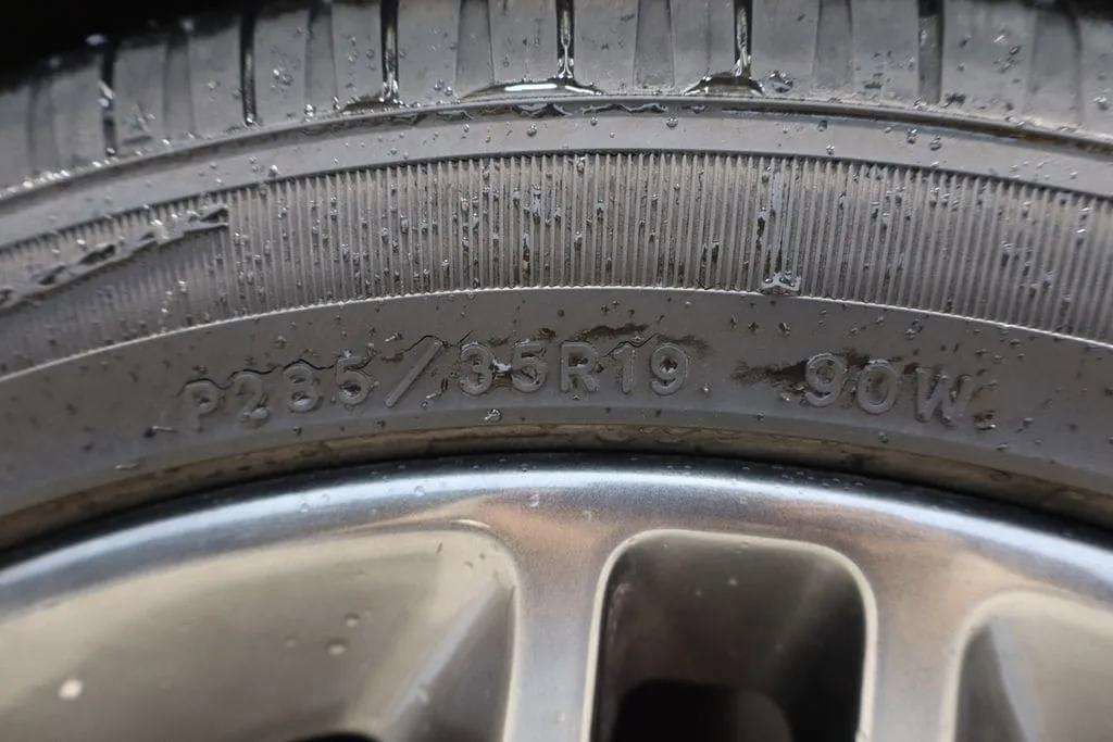 Used 2012 Ford Mustang Shelby GT500 w/ Electronics Pkg image 24