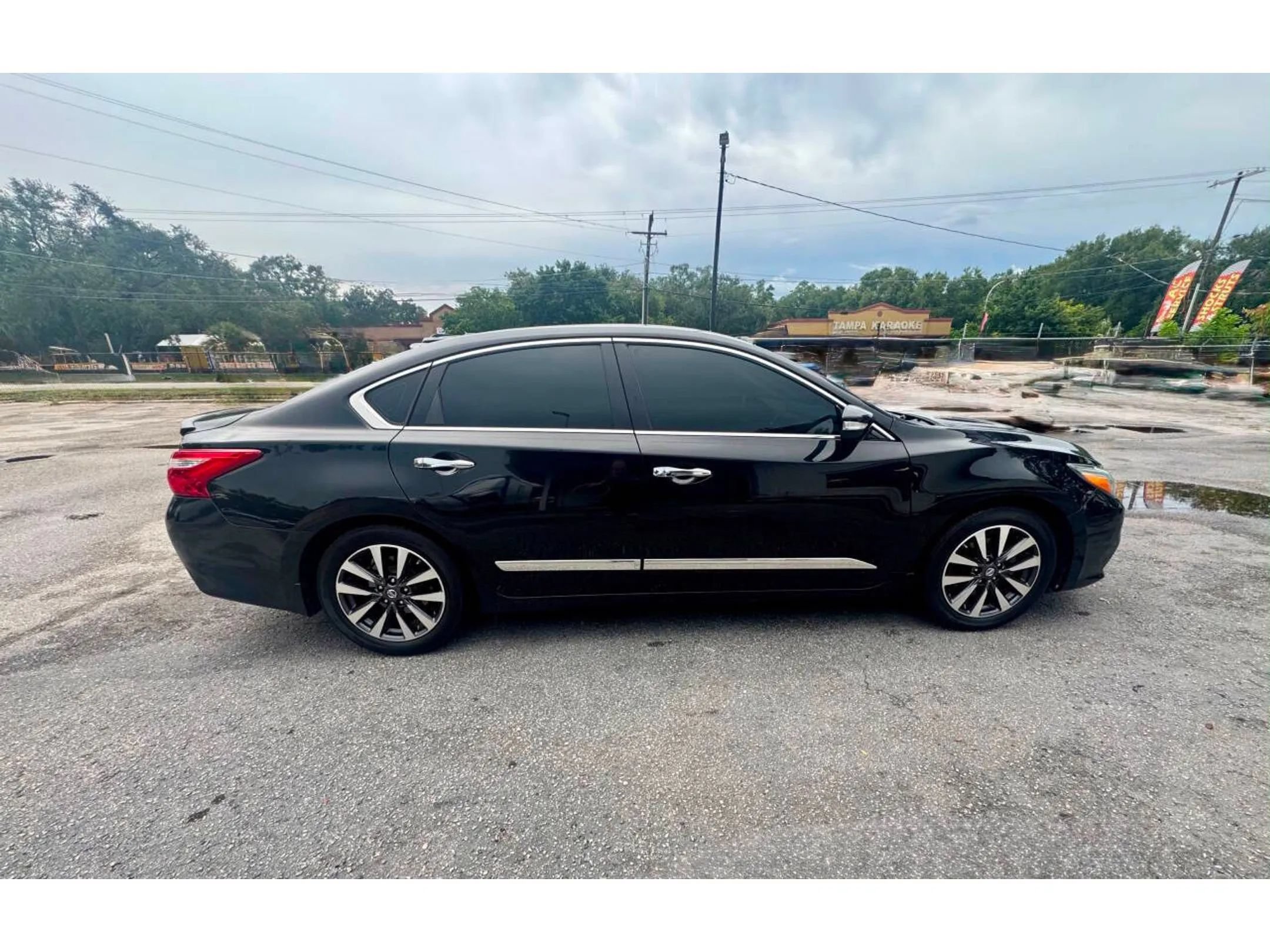 Used 2017 Nissan Altima 2.5 SV FWD image 7
