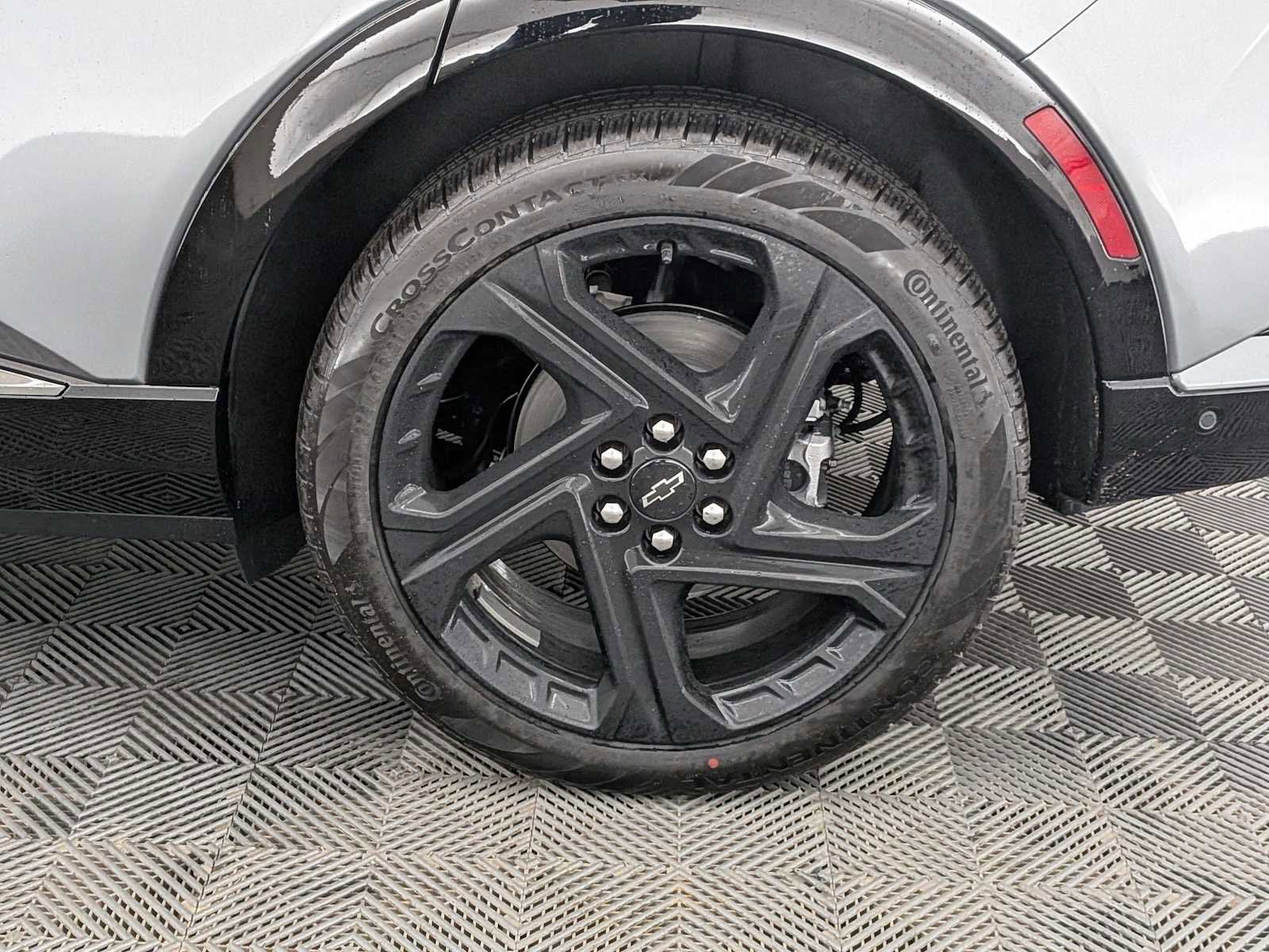 New 2026 Chevrolet Equinox EV RS image 15