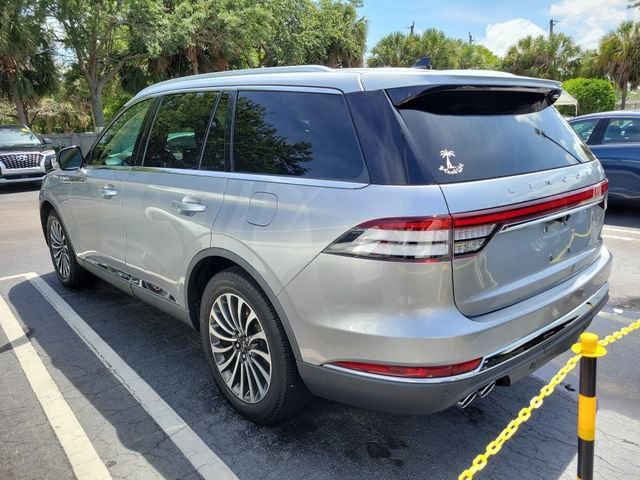 Used 2022 Lincoln Aviator Reserve w/ Class IV Trailer Tow Package RWD image 4