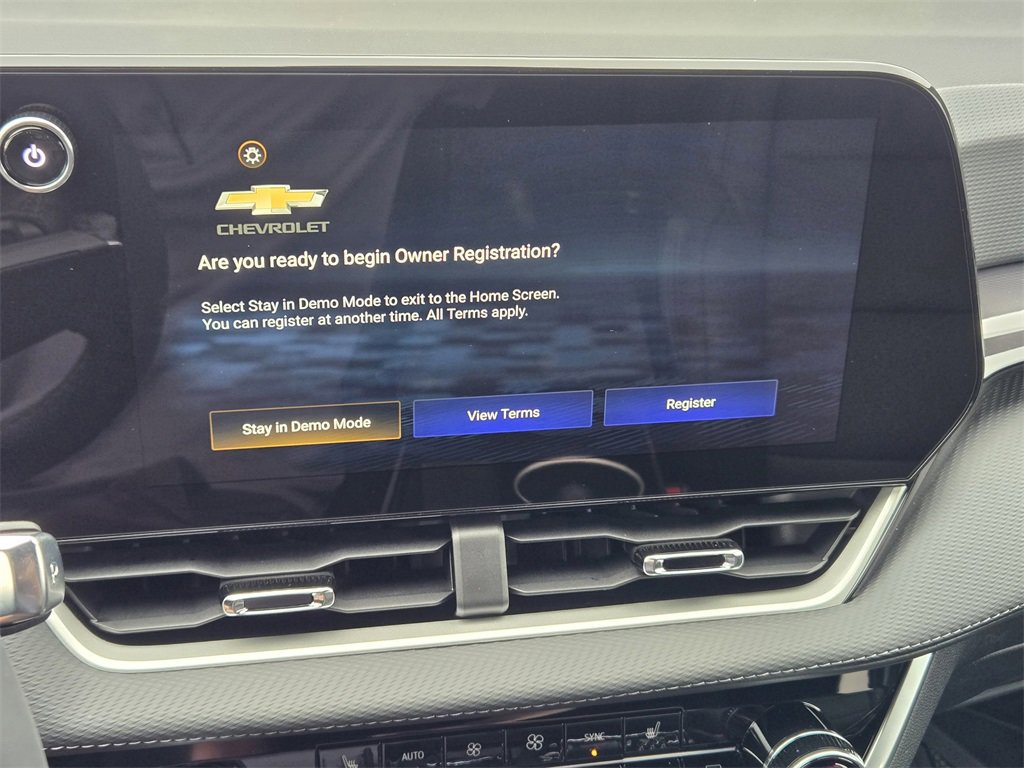 New 2026 Chevrolet Equinox LT w/ Convenience Package II image 8