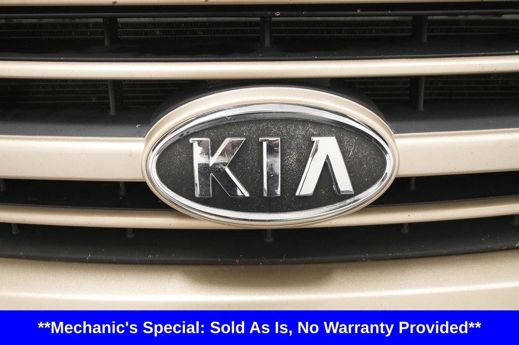 Used 2006 Kia Sedona FWD image 11