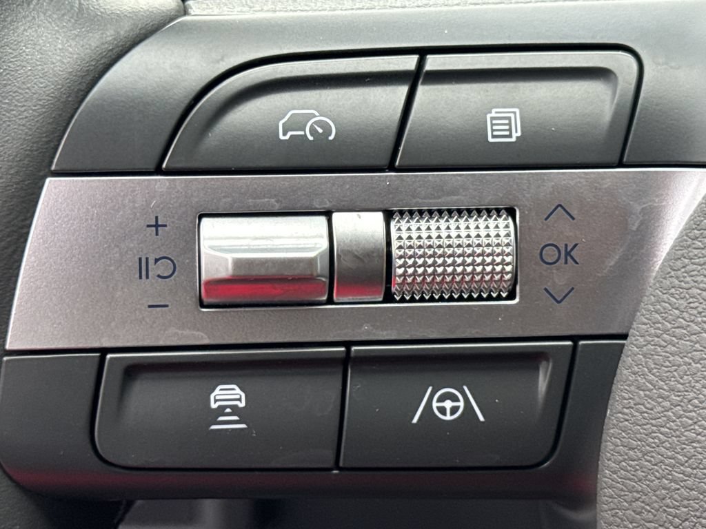 Used 2025 Hyundai Sonata Limited FWD image 24