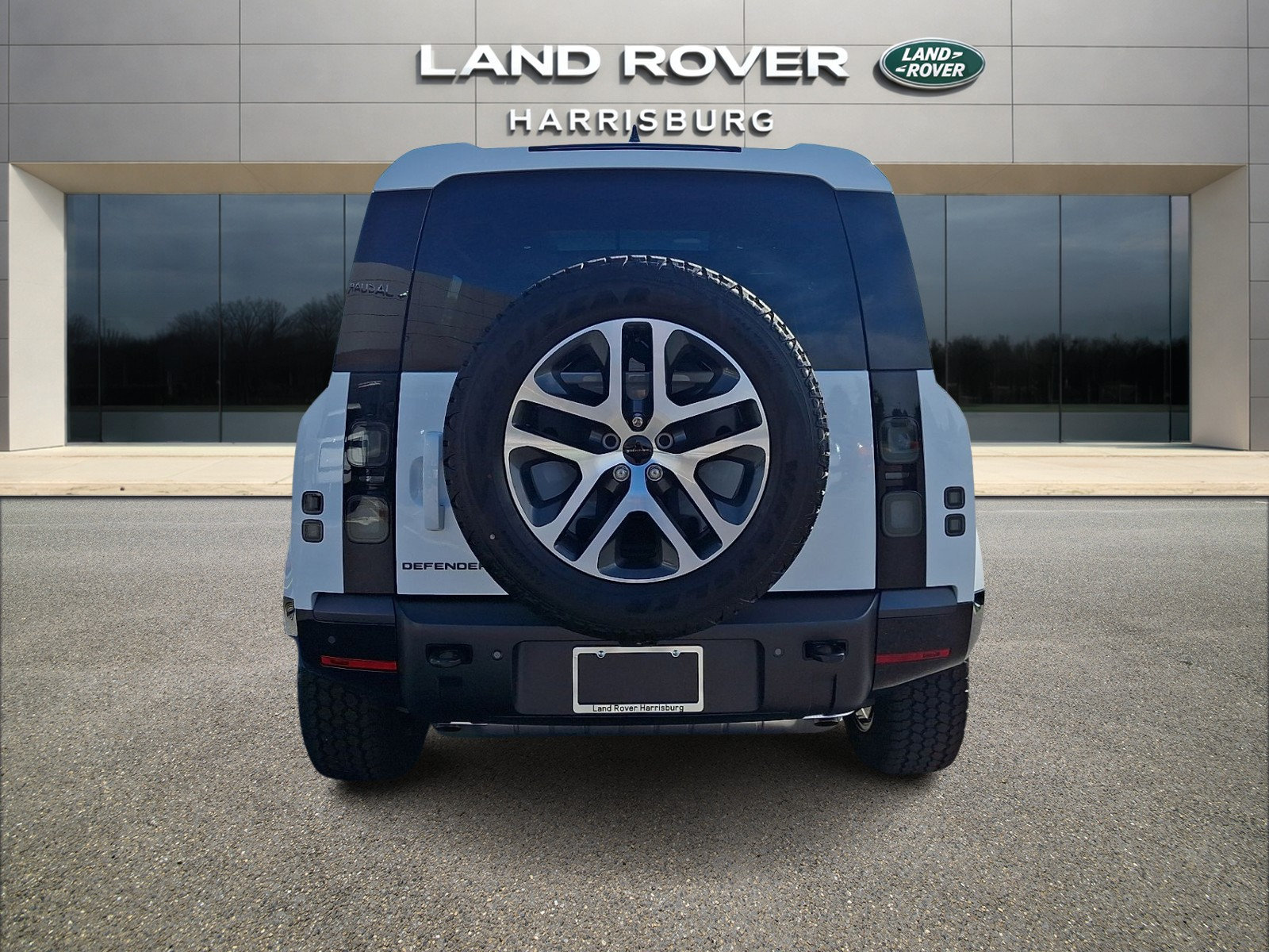 New 2026 Land Rover Defender 110 X-Dynamic SE AWD/4WD image 3