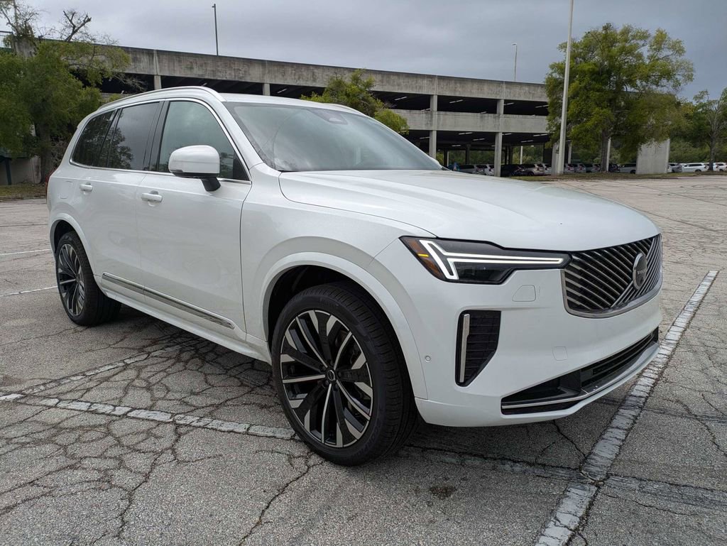New 2026 Volvo XC90 T8 Plus w/ Protection Package Premier AWD/4WD image 8