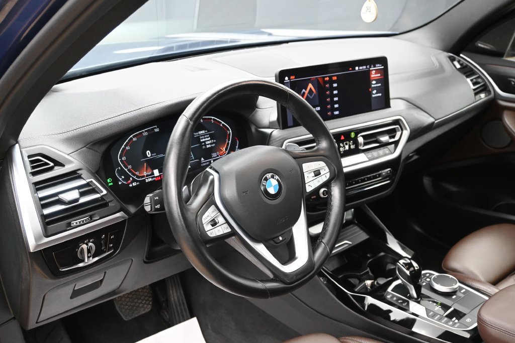 Used 2022 BMW X3 xDrive30i AWD/4WD image 11