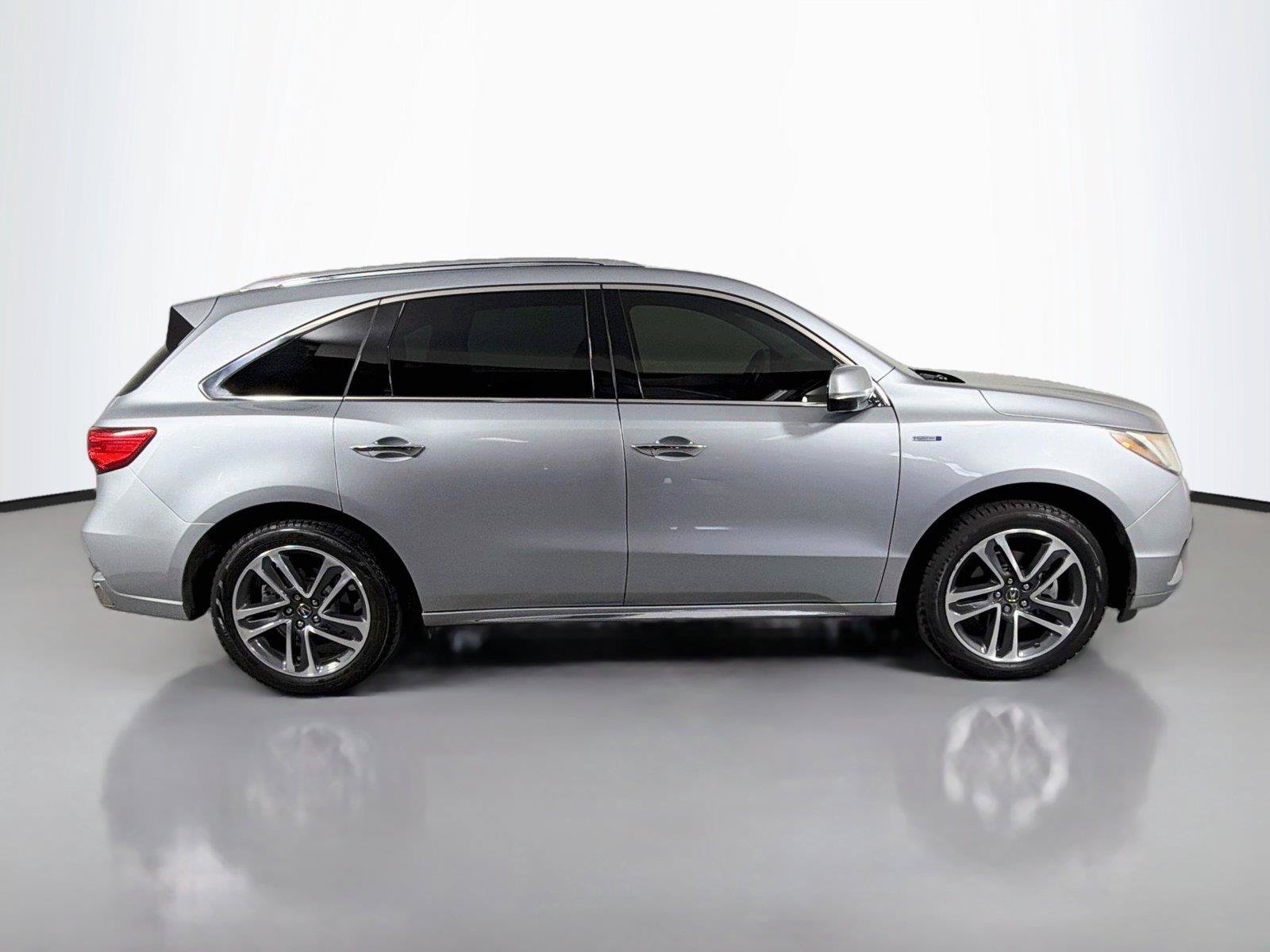Used 2017 Acura MDX w/ Advance Package AWD/4WD image 4
