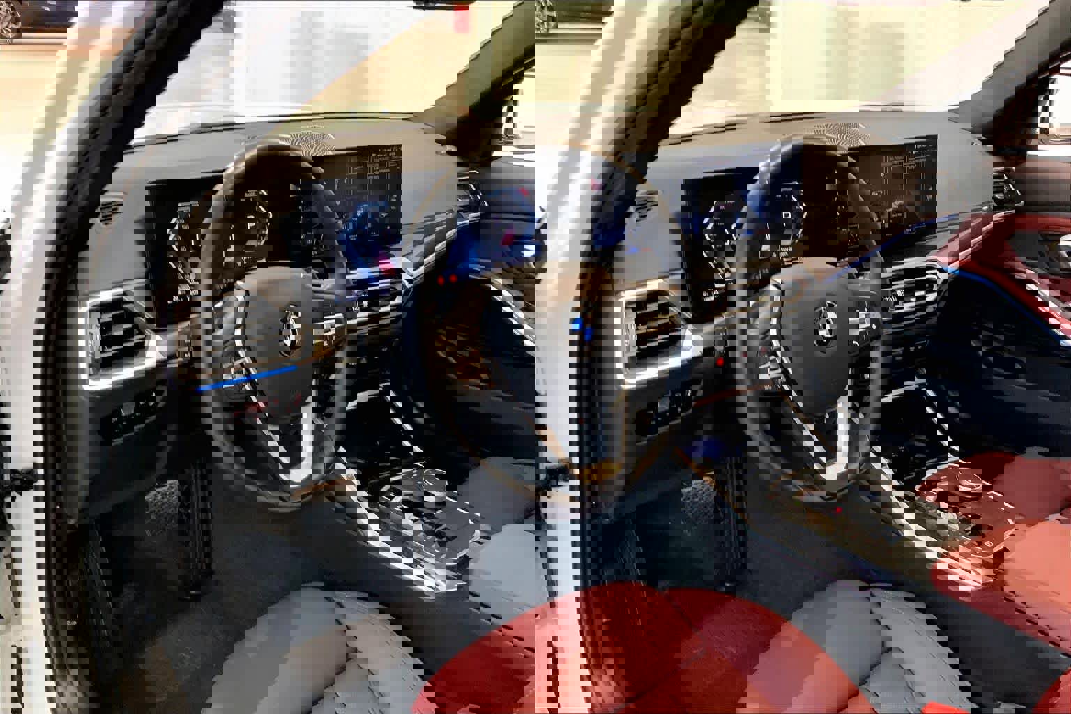 Certified 2024 BMW 330i xDrive Sedan w/ Convenience Package image 18