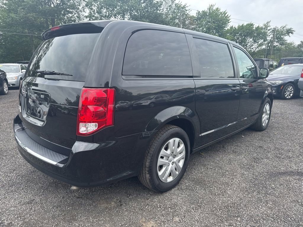 Used 2019 Dodge Grand Caravan SE image 8