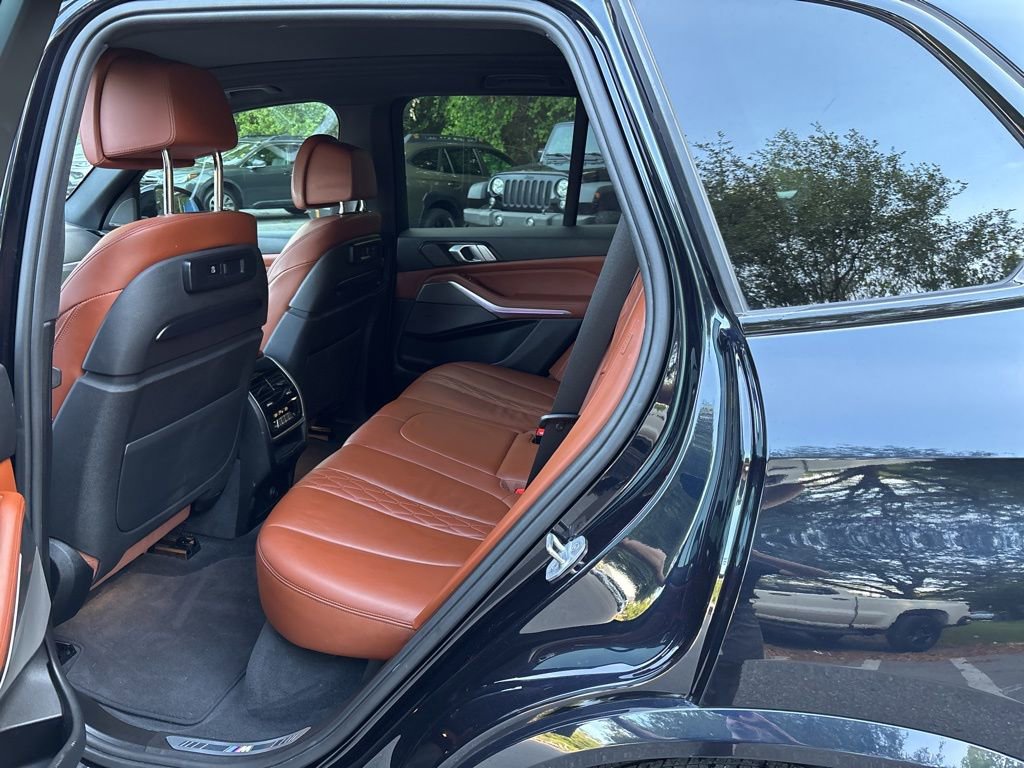 Used 2019 BMW X5 xDrive40i w/ M Sport Package AWD/4WD image 9