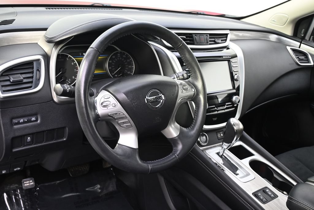 Used 2018 Nissan Murano SV w/ Premium Package AWD/4WD image 11