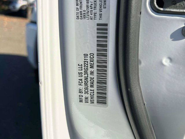 Used 2024 RAM 2500 Laramie w/ Safety Group AWD/4WD image 32
