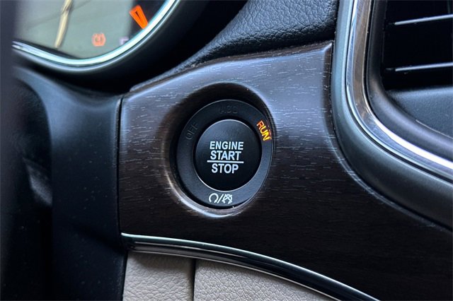 Used 2018 Jeep Grand Cherokee Limited w/ Trailer Tow Group IV image 25