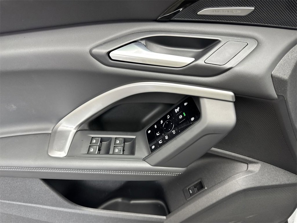 New 2025 Audi Q5 Premium Plus image 13