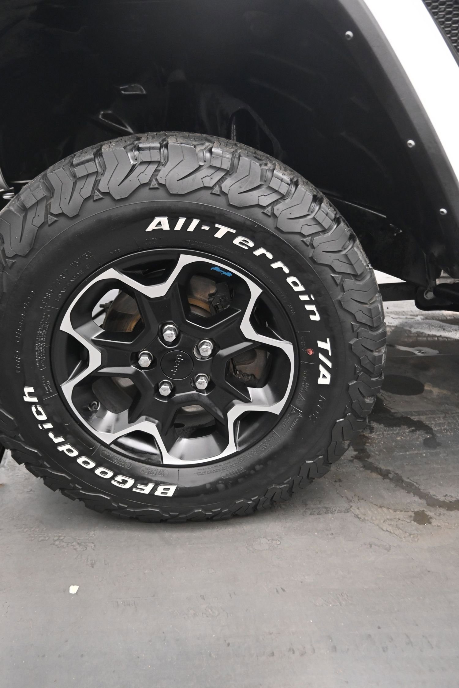 Used 2023 Jeep Wrangler Unlimited Rubicon 4xe w/ Cold Weather Group image 22