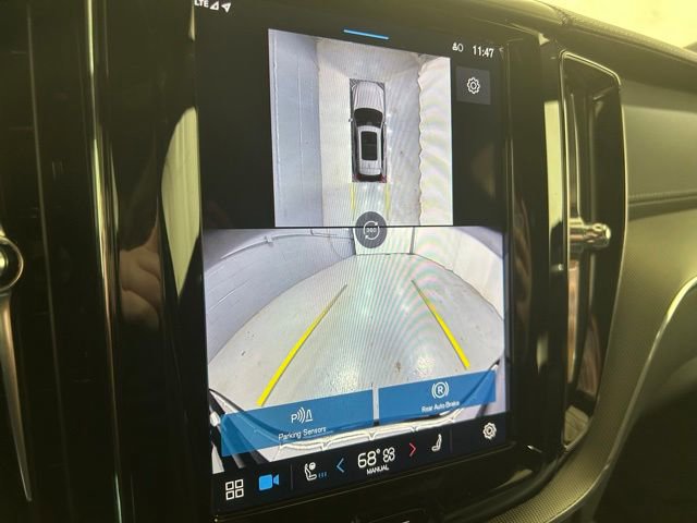 Certified 2025 Volvo XC60 T8 Ultra image 18