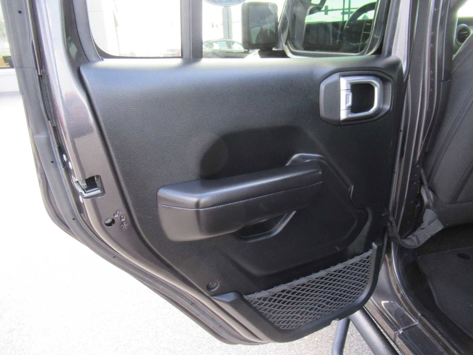 Used 2019 Jeep Wrangler Unlimited Sport S image 24