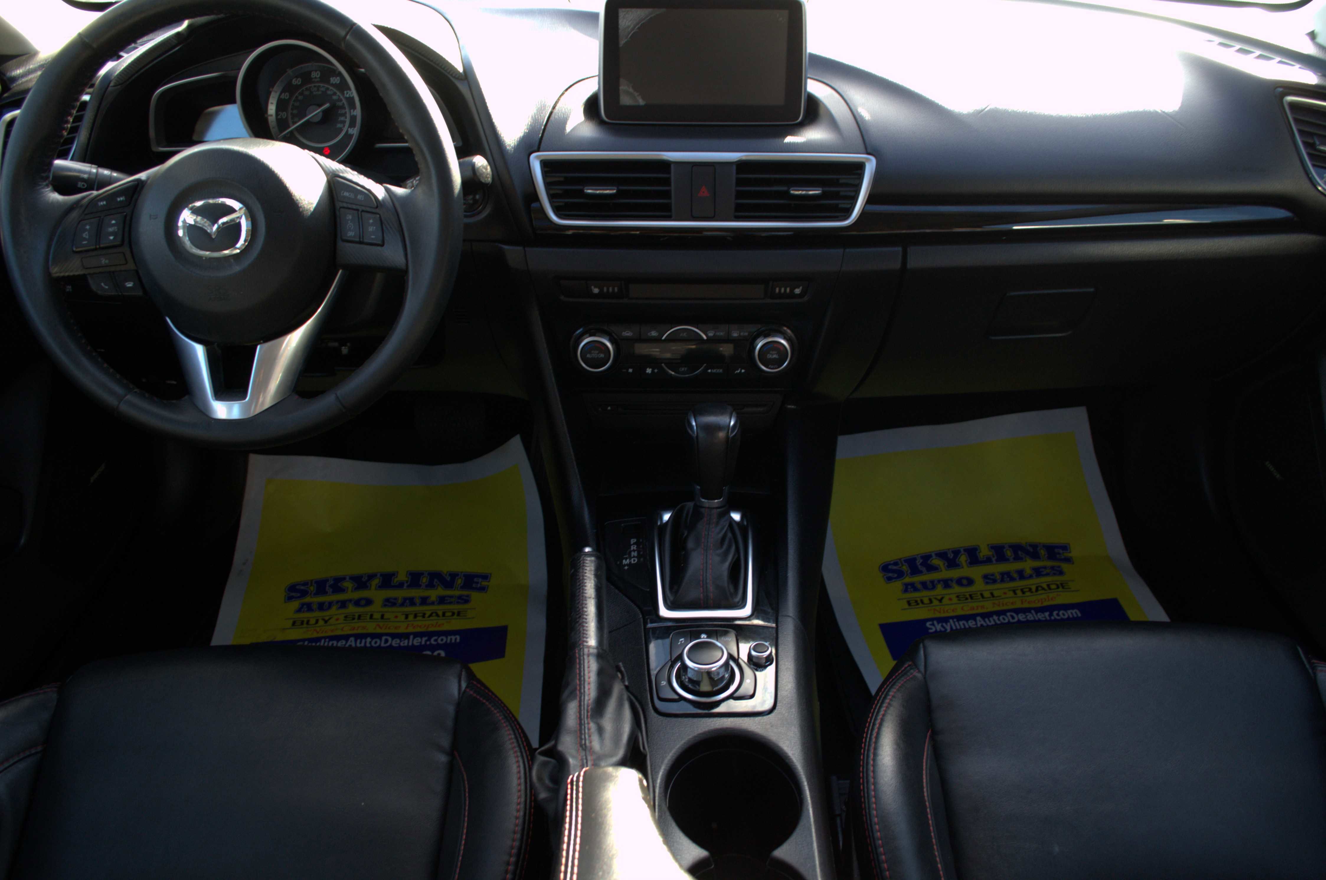 Used 2015 MAZDA MAZDA3 i Grand Touring image 12