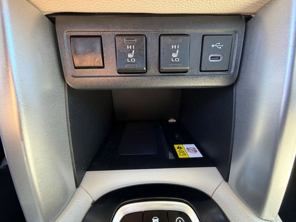 Used 2023 Toyota Corolla Cross XLE w/ Convenience Package image 19