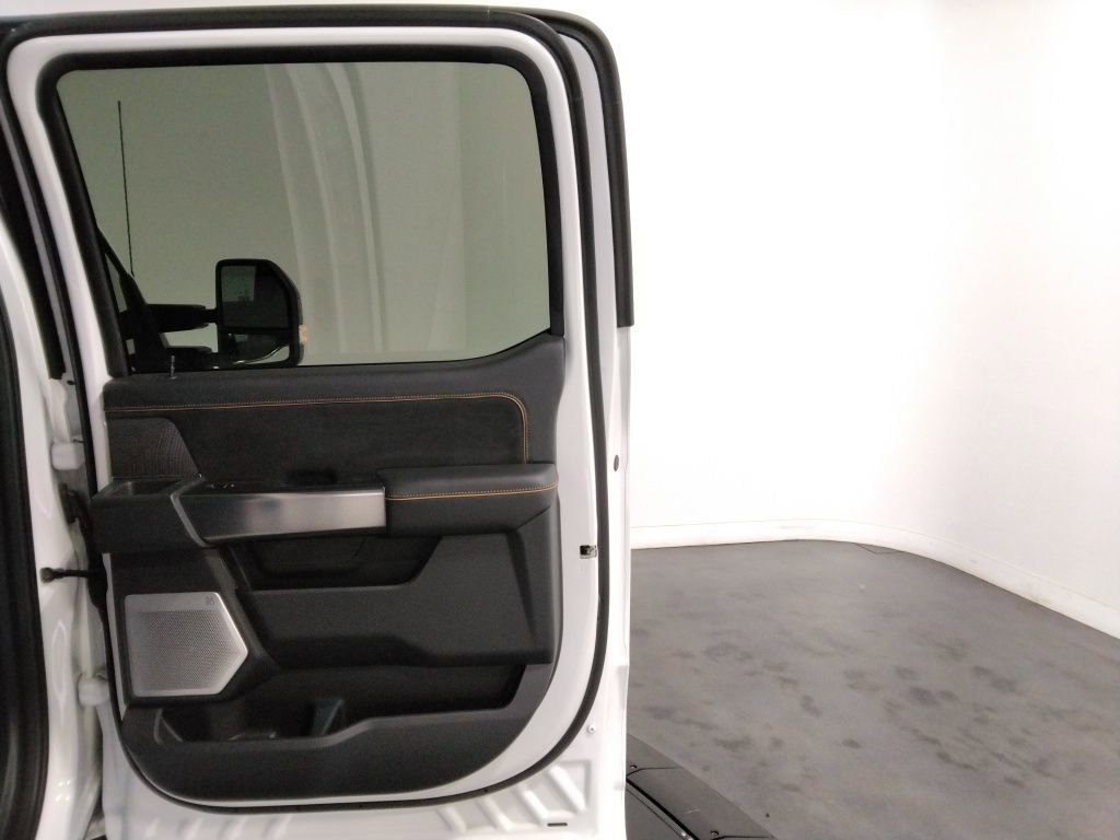 Used 2024 Ford F250 Platinum image 44