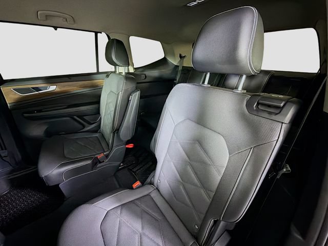 Used 2024 Volkswagen Atlas SE FWD image 21