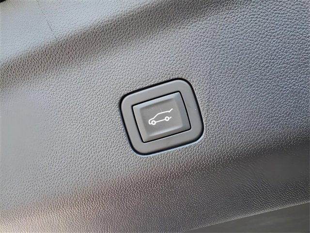 Used 2025 Chevrolet Tahoe RST w/ RST Capability Package image 28