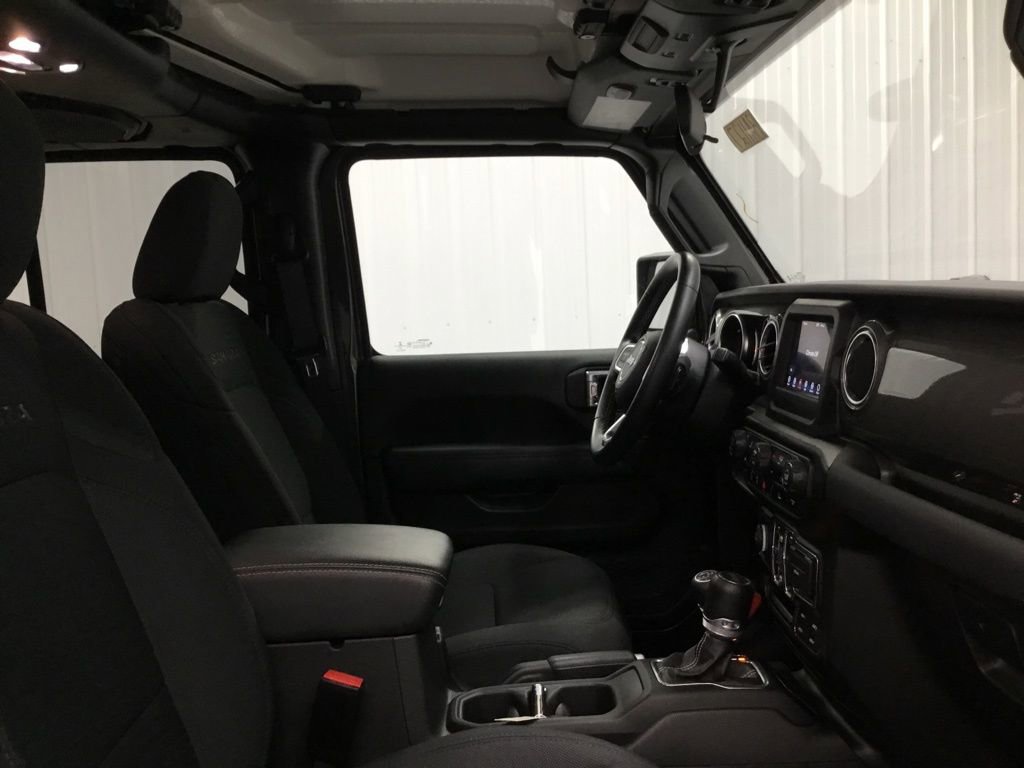 Used 2021 Jeep Wrangler Unlimited Sahara w/ Dual Top Group image 22