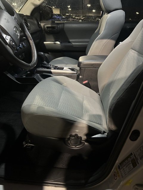 Used 2017 Toyota Tacoma SR5 image 6