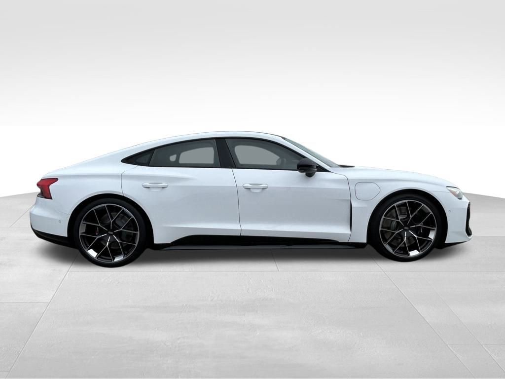 New 2026 Audi RS e-tron GT Base image 6