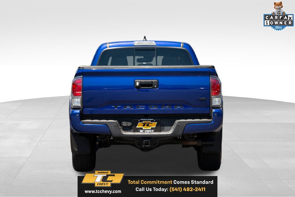 Used 2023 Toyota Tacoma TRD Sport w/ TRD Premium Sport Package AWD/4WD image 4