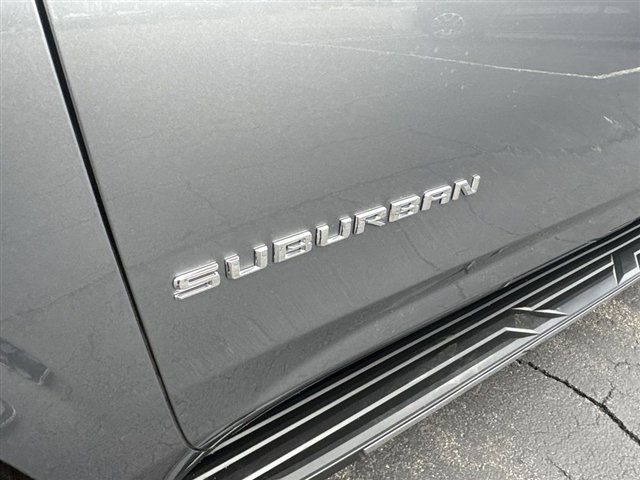 Certified 2021 Chevrolet Suburban LT w/ LT Signature Package AWD/4WD image 32