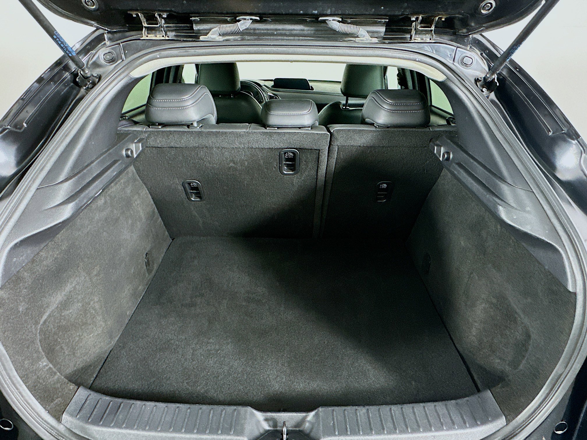 Used 2024 MAZDA CX-30 AWD 2.5 S w/ Preferred Package image 31