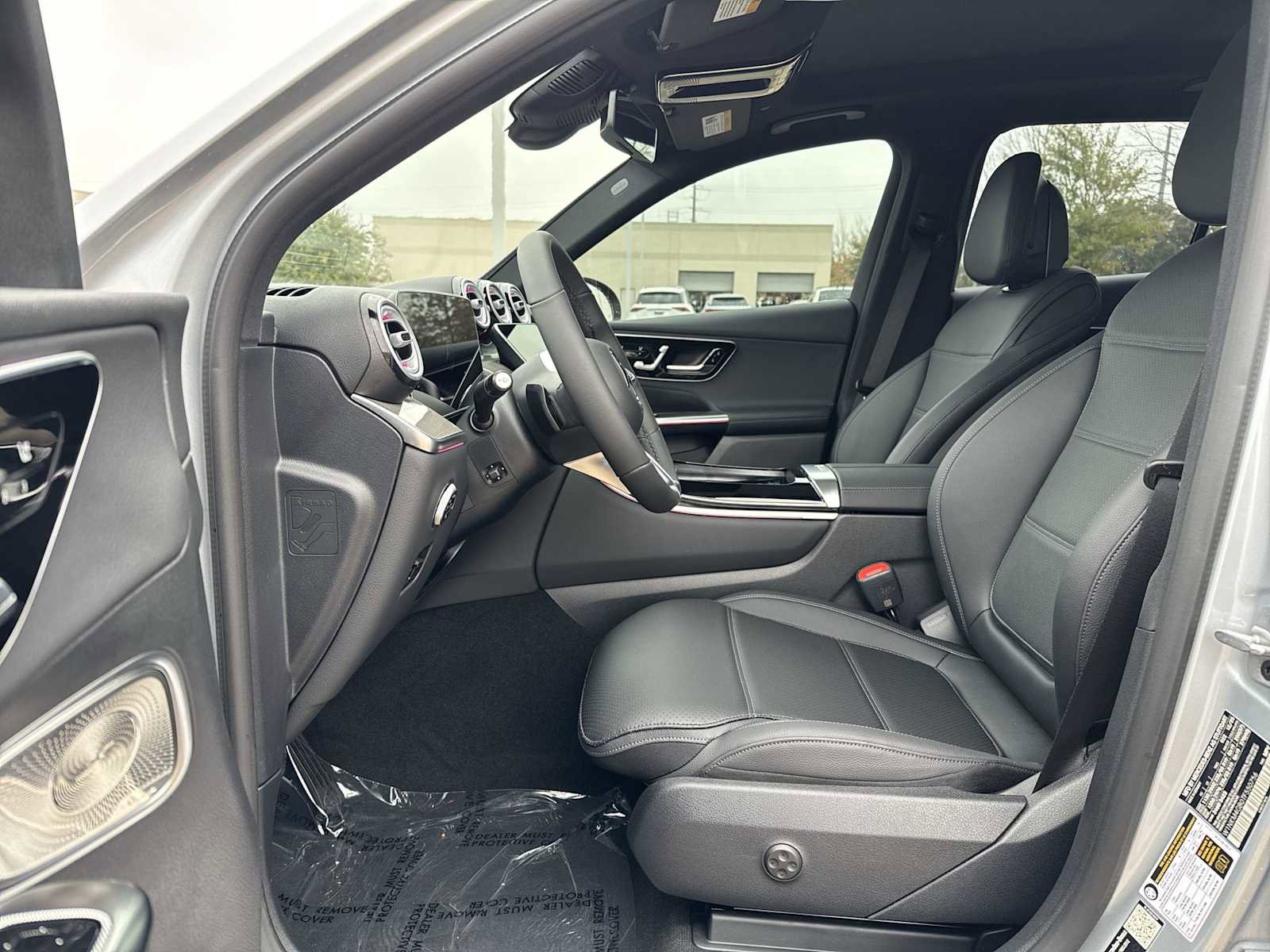 New 2026 Mercedes-Benz GLC 300 image 2