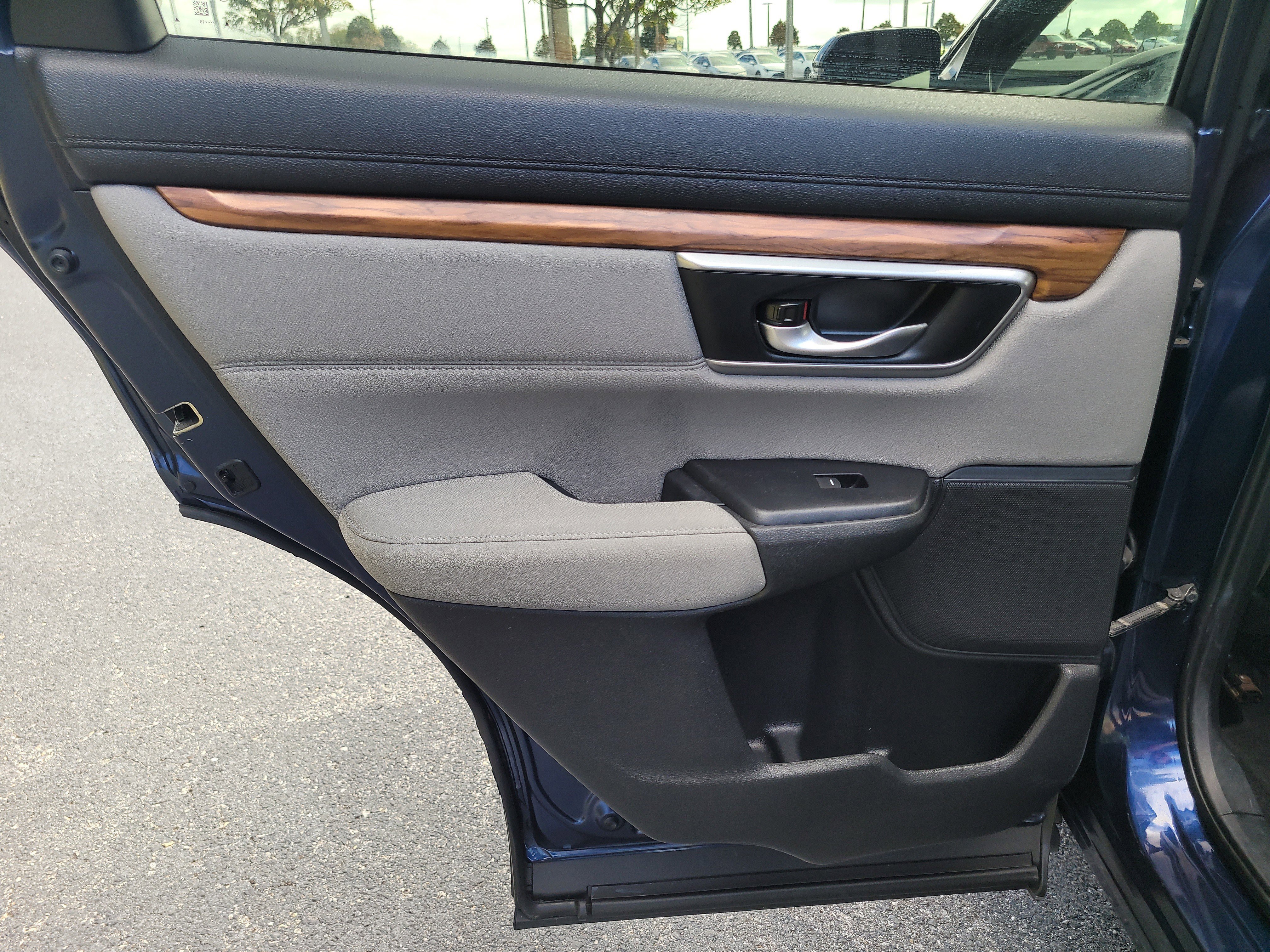 Used 2019 Honda CR-V EX image 12