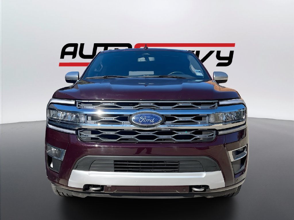 Used 2024 Ford Expedition Platinum AWD/4WD image 2