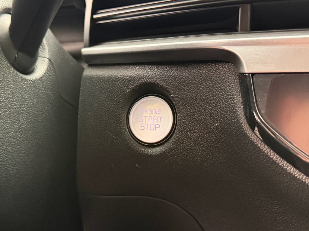 Used 2024 Kia Sorento S FWD image 27