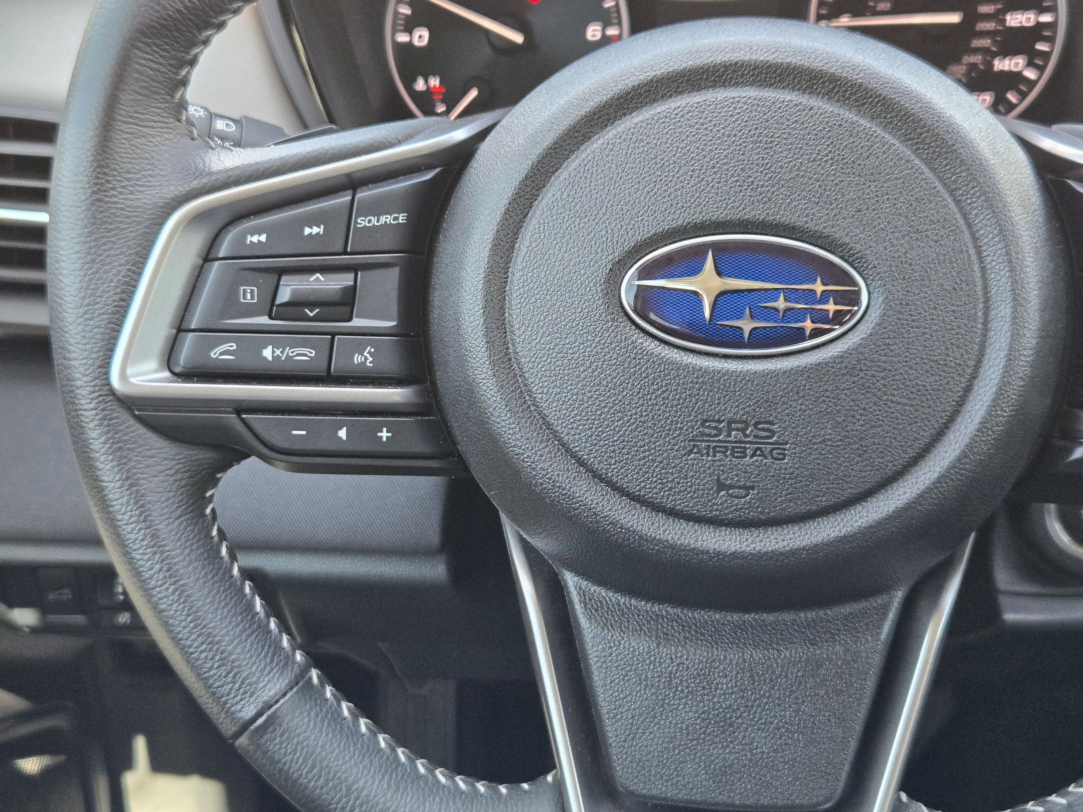 Used 2025 Subaru Outback Premium AWD/4WD image 23