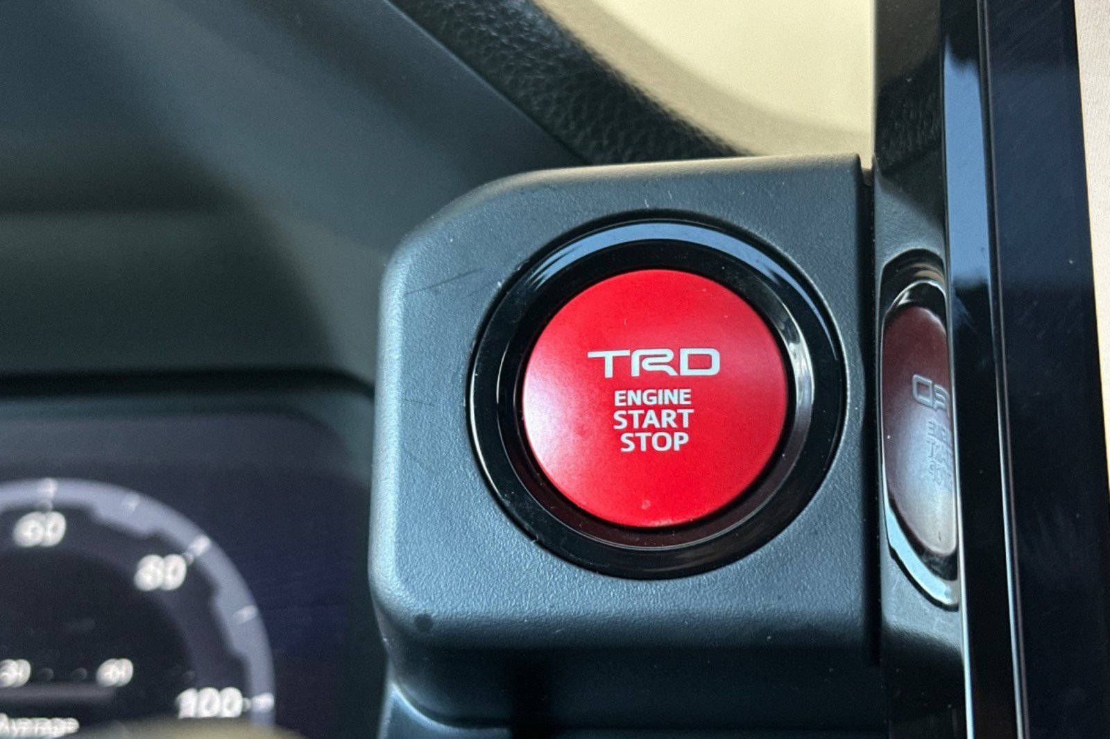 Certified 2025 Toyota Tacoma TRD Off-Road w/ TRD Off Road Premium Package AWD/4WD image 20