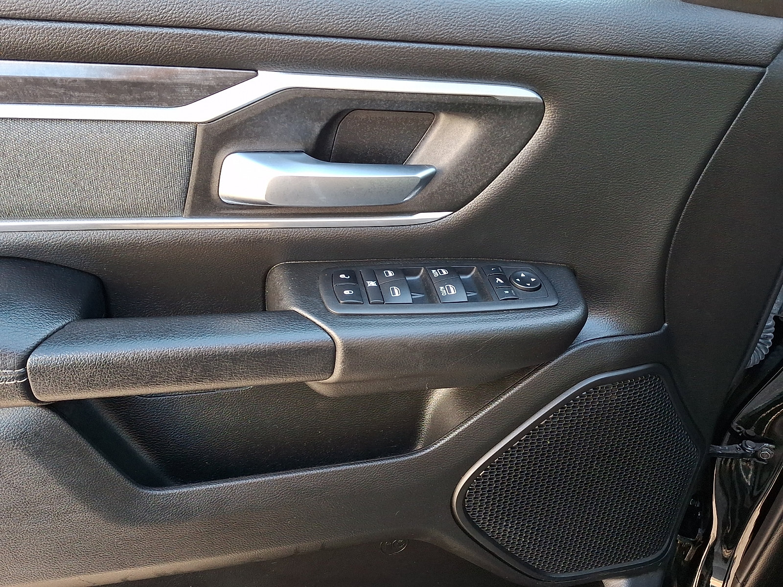 Used 2023 RAM 1500 Big Horn AWD/4WD image 12