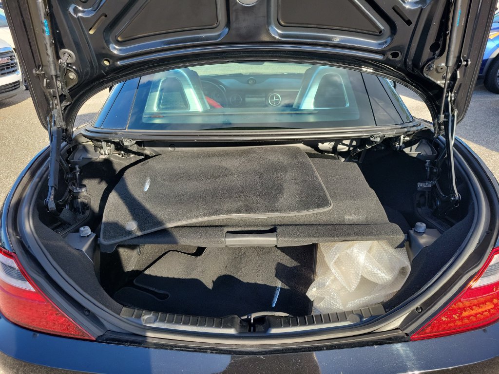 Used 2016 Mercedes-Benz SLK 300 image 6