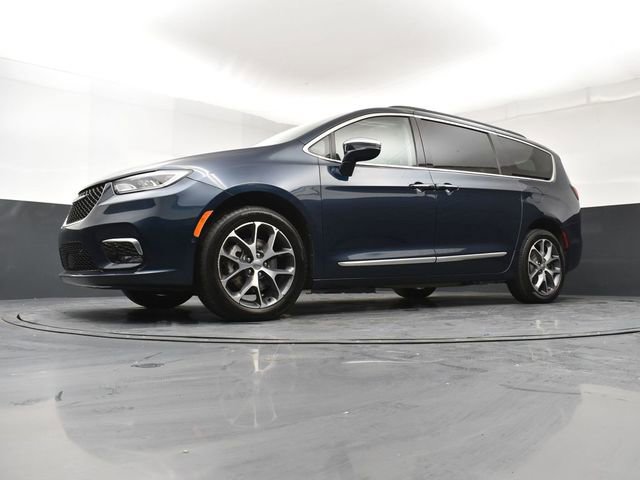 Used 2022 Chrysler Pacifica Limited image 21