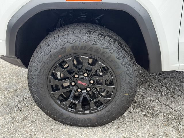 New 2026 GMC Canyon Elevation w/ Convenience Package RWD image 15