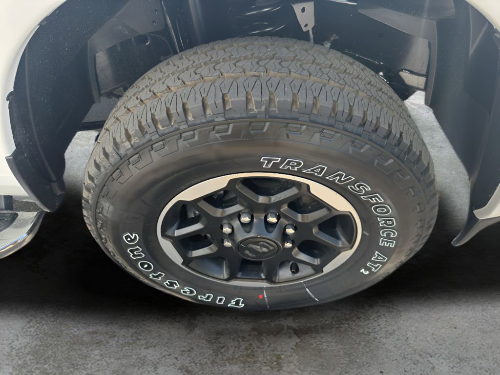 New 2026 RAM 3500 Laramie AWD/4WD image 37