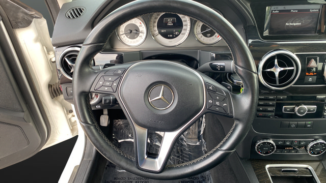 Used 2015 Mercedes-Benz GLK 350 2WD image 16