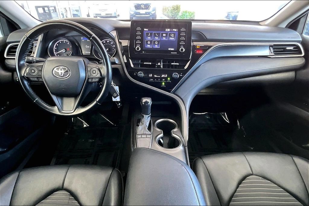 Certified 2022 Toyota Camry SE image 7
