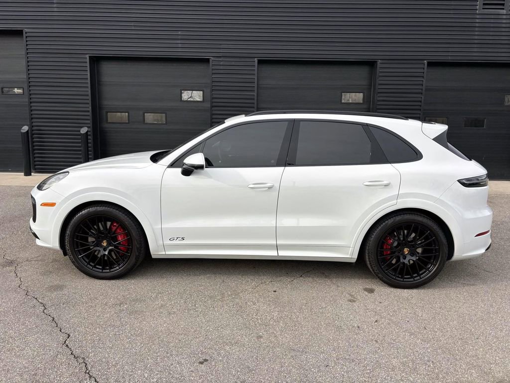 Used 2023 Porsche Cayenne GTS image 2