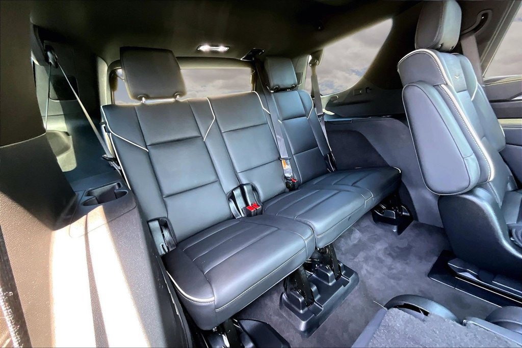 Certified 2026 Cadillac Escalade Luxury AWD/4WD image 26