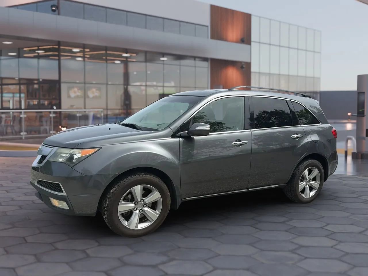Used 2012 Acura MDX w/ Technology Package image 2