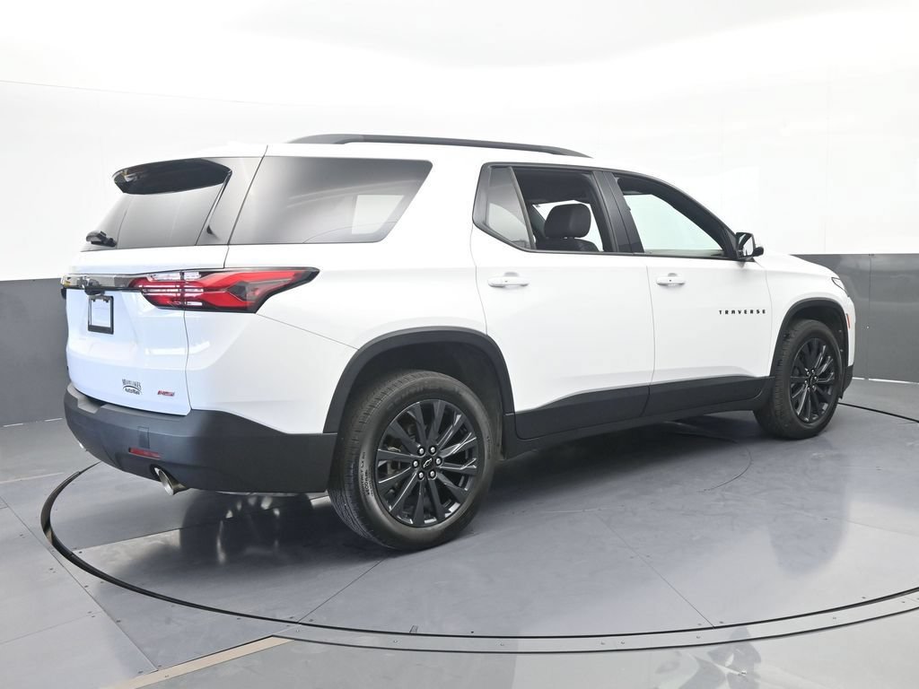 Used 2023 Chevrolet Traverse RS FWD image 6