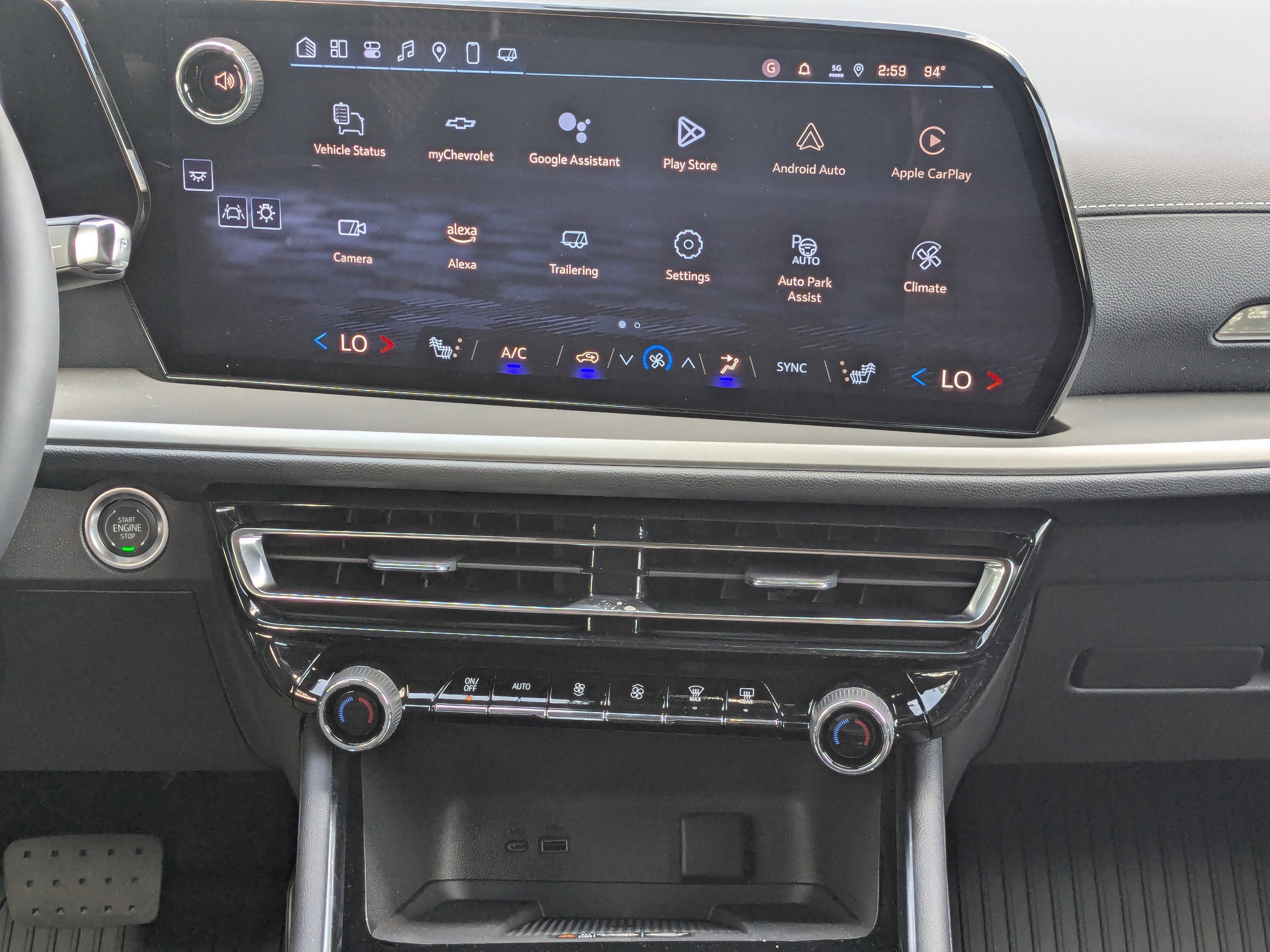 New 2025 Chevrolet Traverse LT w/ Enhanced Driving Package image 6